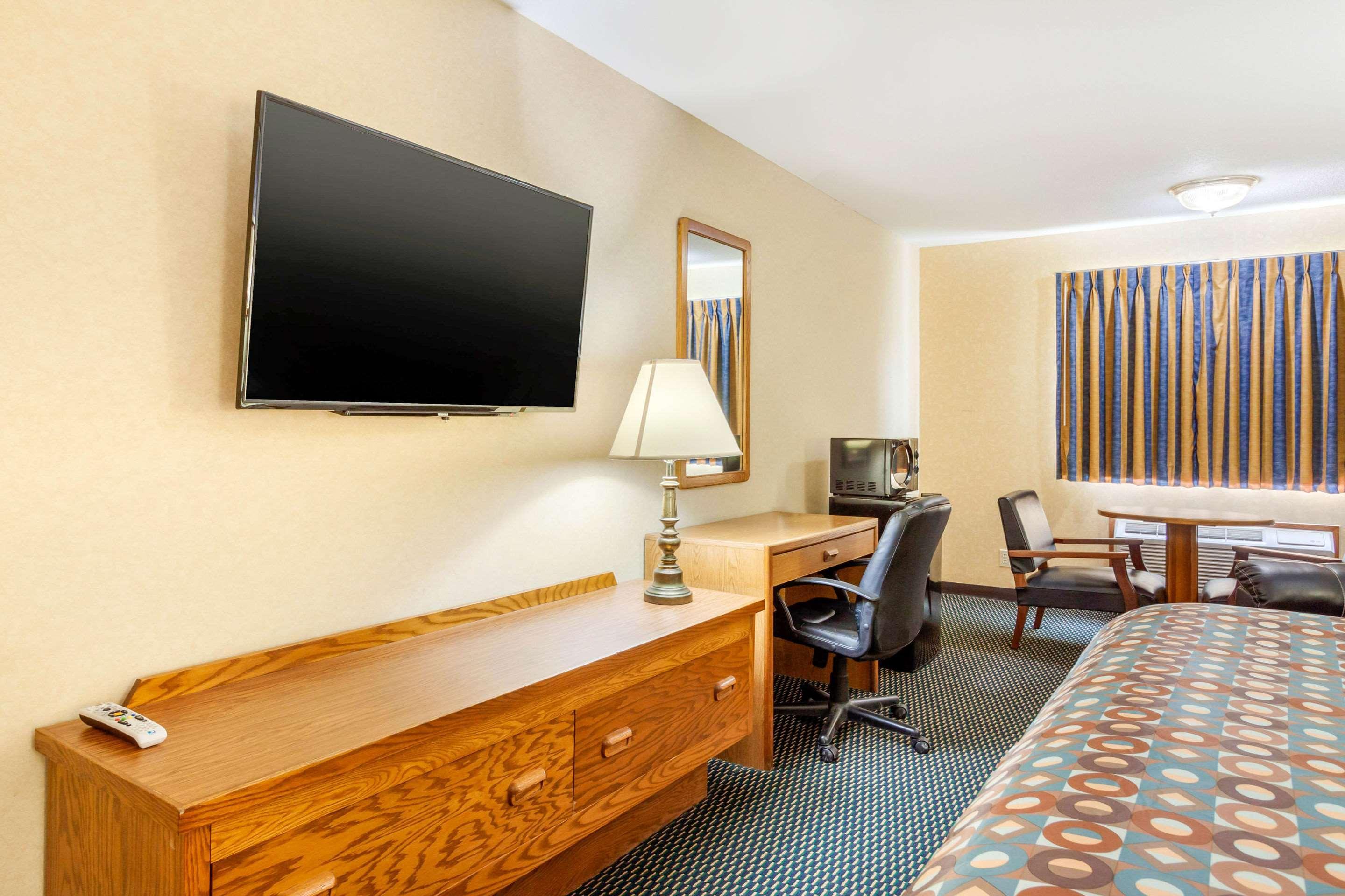 Rodeway Inn Blair Экстерьер фото