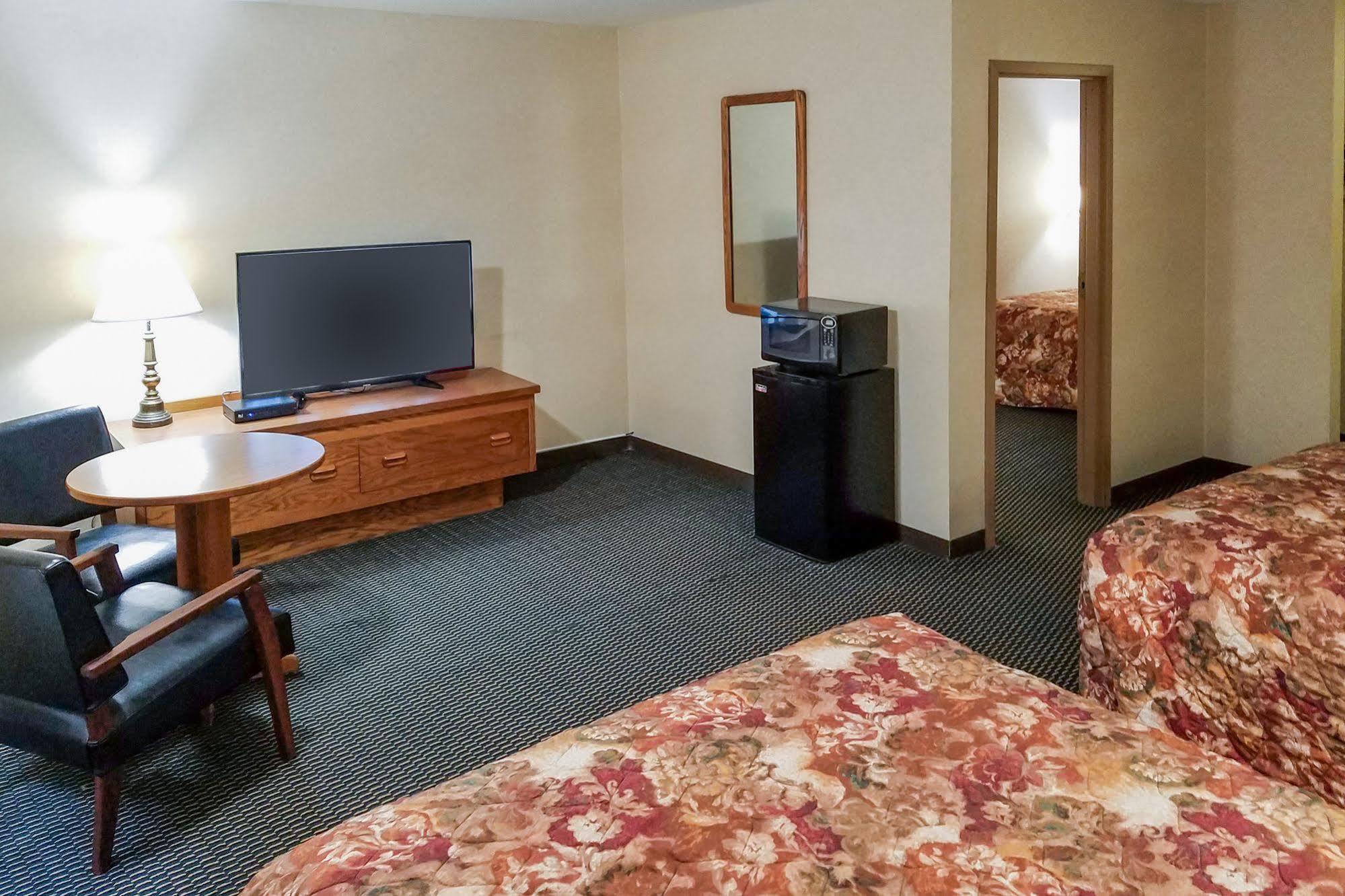 Rodeway Inn Blair Экстерьер фото